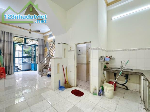 GIẢM SỐC 200TR – NHÀ 4 TẦNG NGAY METRO CMT8, P.4 TÂN BÌNH – CHỈ 5.3  Căn nhà 4 tầng ngay - 1