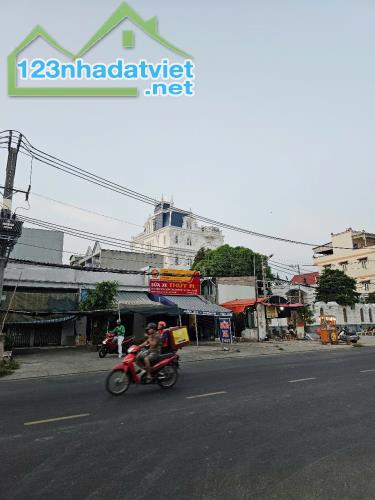 Bán nhà 56m*48m, nhỉnh 45 tỷ, mặt tiền Phạm Hữu Lầu, Quận 7