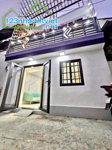 Bán nhà nhỉ xinh, Quận 7- Diện tích: 4,7m x 5m - Giá chỉ: 2,9 Tỷ
