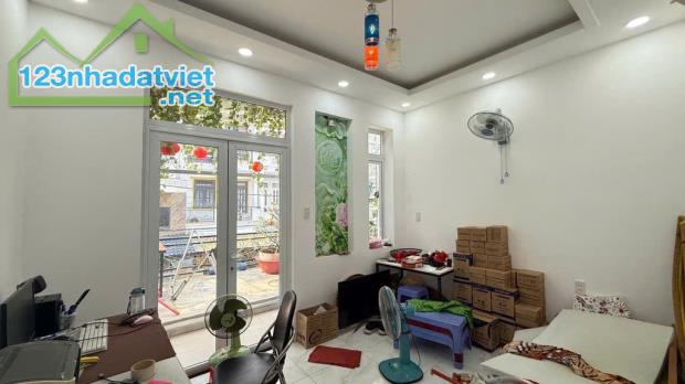 💐NHÀ 4 TẦNG HẺM 8m đường THẠNH XUÂN 22 phường THẠNH XUÂN Q12 dt 61m2 ( 4x15,2) 🌹6,7tỷ .