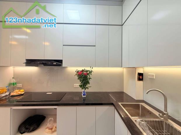 Xuân Đỉnh, Ngoại Giao Đoàn 35m, 5 tầng, mt 4.5m, 6.6 tỷ, nhà đẹp ở luôn, ngõ nông