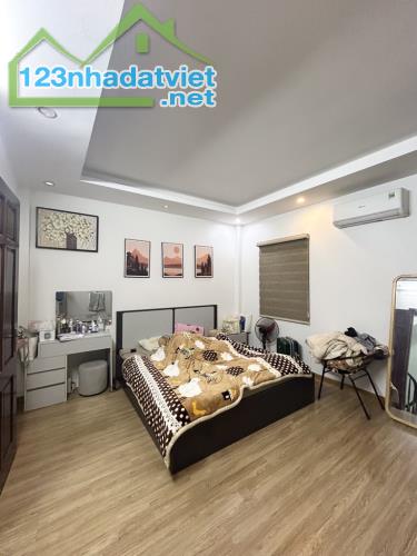 Chính Chủ Bán Nhà DT 30m * 5Tầng Ngõ 123 Trần Cung Ngõ Rộng Giá Từ 7.35 tỷ - 2