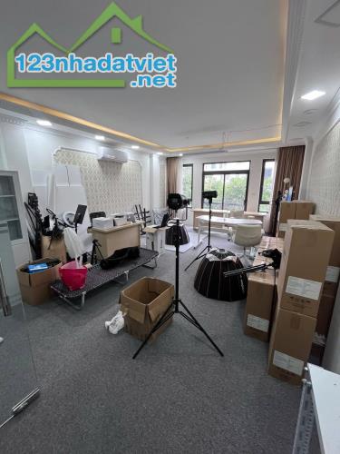 Bán nhà phân lô ngõ 2 Giảng Võ 90m2, 5 tầng, mt 5.8m, ô tô tránh, vỉa hè, kd, chỉ 31.5 tỷ. - 5