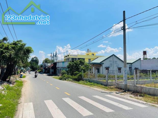 "Lô Đất Hấp Dẫn Nhất Năm - Bạn Đã Sẵn Sàng Khám Phá Chưa?" T.THÔNG HỘI 180M2