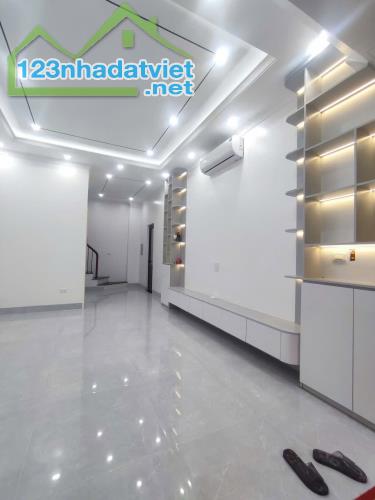 Cần bán nhà phố Nguyễn Khiết 20m 4 tang 3.3mt  3.6 tỷ Hoàn Kiếm