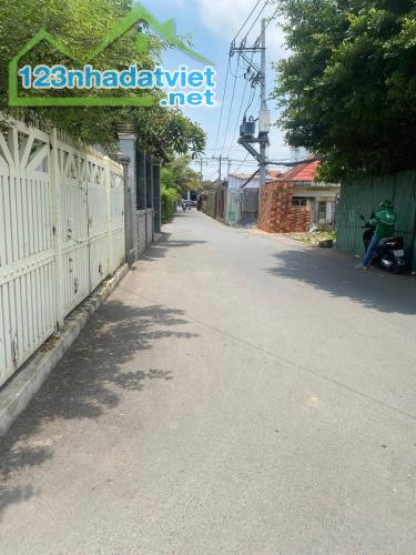 Bán Gấp Nhà Xưởng 309m2 sổ hồng riêng 690tr !!!!!! - 2