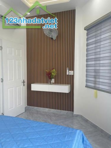 Bán nhà 2 lầu BTCT hẻm 965 Quang Trung .P14. GV. Giá 3 tỷ 1 - 3