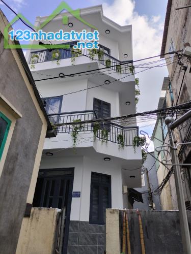 Bán nhà 2 lầu BTCT hẻm 965 Quang Trung .P14. GV. Giá 3 tỷ 1