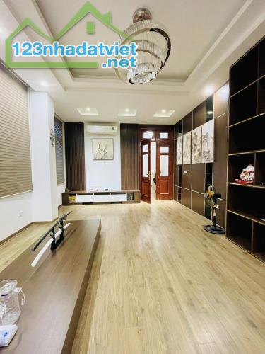 Nhà Lô Góc 6 tầng Thang Máy Trong Ngõ Lạc Long Quân, Cầu Giấy, Hà Nội. 60m2 - 21.5 Tỷ - 4