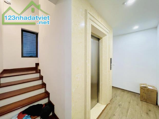 Nhà Lô Góc 6 tầng Thang Máy Trong Ngõ Lạc Long Quân, Cầu Giấy, Hà Nội. 60m2 - 21.5 Tỷ - 2