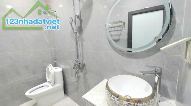 Bán nhà Đông An, Thành Tô, Hải An, Hải Phòng. 4 tầng, 90m2, 7,3 tỷ. Ngang 4m, d2 - 2