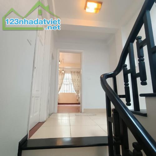 Nhà đẹp phố Mỹ Đình, 45m - 9 tỷ, 1 nhà ra ô tô, mới cứng, đủ nội thất. - 2