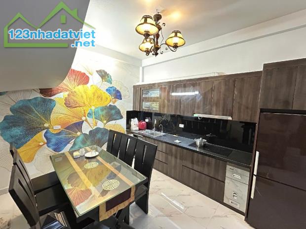 Nhà đẹp phố Mỹ Đình, 45m - 9 tỷ, 1 nhà ra ô tô, mới cứng, đủ nội thất. - 3