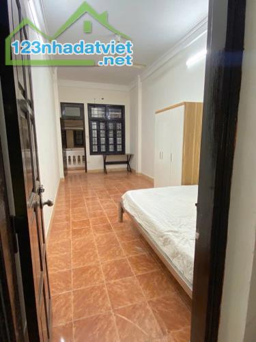 NHÀ ĐẸP 70M2 - PHỐ LỚN - Ô TÔ - KINH DOANH KHỦNG 9.x