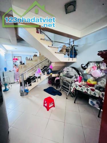 Bán nhà gấp mặt tiền Đường số 17, xe hơi đồ cửa, 54m2, 4PN, SHR, khu TT Q.8, chỉ 7.99 tỷ. - 3