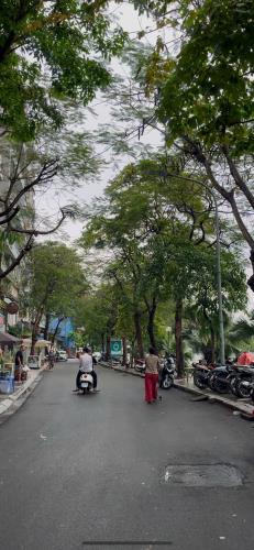 Căn duy nhất mặt phố Trịnh Công Sơn - 120m - 2 thoáng - mặt tiền siêu rộng - chỉ 89 tỷ - 2