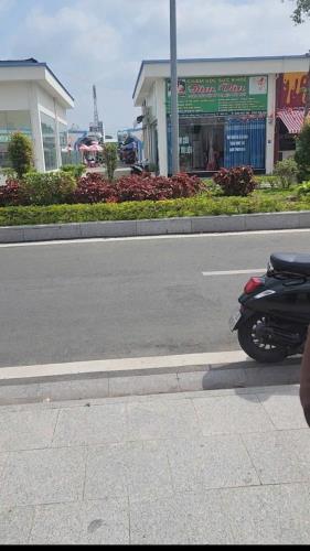 Bán đất nền tại khu đô thị phố Chợ Phú Khương, 100m full thổ cư