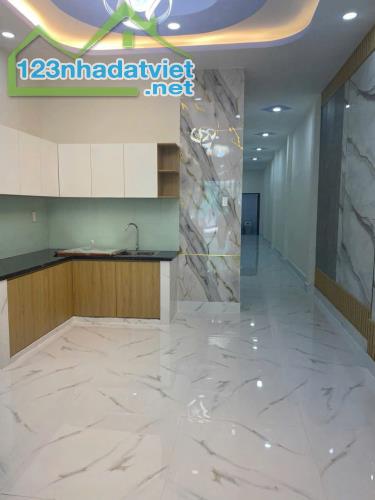 Cần tiền làm ăn bán lại căn nhà 143m2 ở Hóc môn giá 1 tỷ 050 triệu. - 2