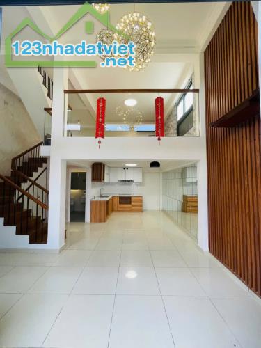 Bán nhà góc 2 mặt hẻm xe tải 1 sẹc Thống Nhất, P15, 6 x 9, 3 tầng, 5.45 tỷ TL - 3