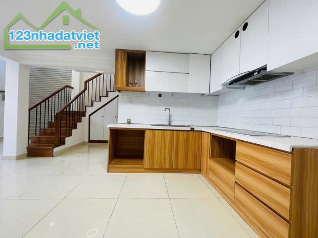 Bán nhà góc 2 mặt hẻm xe tải 1 sẹc Thống Nhất, P15, 6 x 9, 3 tầng, 5.45 tỷ TL - 2