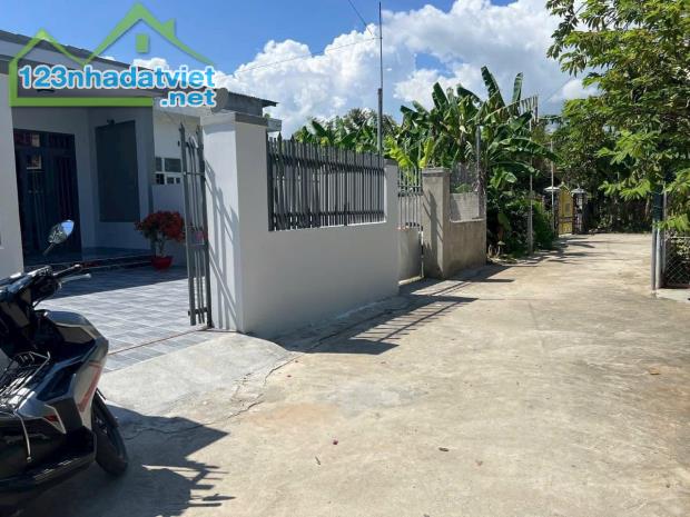 Bán gấp căn nhà cấp 4, 173m2, SHR, Củ Chi, Giá 980 Triệu.
