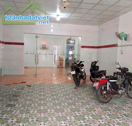 Cơ hội cho ai nhanh Tay Chủ Cần Bán Căn nhà o Tân Thông Hội 137m2 sổ Hồng RIêng 525triệu - 2