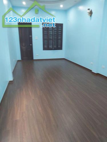 Cho thuê nhà Phố Khương Hạ, Thanh Xuân, 6 tầng, 4 ngủ, 15 triệu VP, C.ty, ở gđ, nhóm 6ng - 2