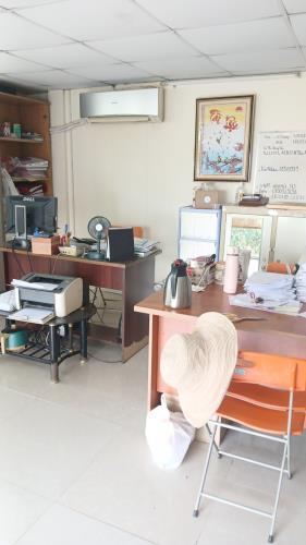 Bán nhà xưởng Bình Tân, đường số 9, 300m2, 1 lầu, hẻm xe hơi, chỉ 40 triệu/m2, quá rẻ - 1