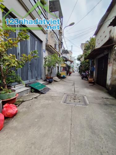 Bán Nhà Đông Hưng Thuận 17, 3 Tầng, Siêu đẹp, full nội thất, Đường 4 m xe hơi ngủ trong nh - 5