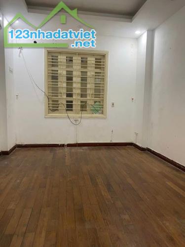 BÁN GẤP NHÀ NGUYỄN CHÁNH, CẦU GIẤY, LÔ GÓC, MẶT NGÕ 3 Ô TÔ TRÁNH, KINH DOANH, GIÁ 26.8 TỶ