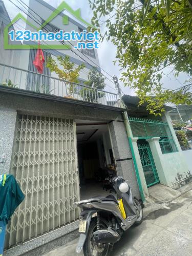 NHÀ 2 TẦNG MẶT TIỀN LẠC LONG QUÂN 50M2, NGANG 3,7M, GIÁ CHỈ 6 TỶ 350