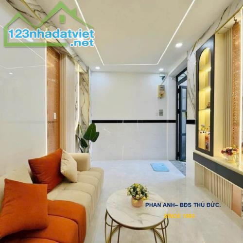 🏡 Bán Nhà Phố Thạnh Mỹ Lợi, Quận 2_ Ngang "Khủng" 9 m 5 , Vừa Ở Vừa Có Sẵn HĐT 120 Triệu_