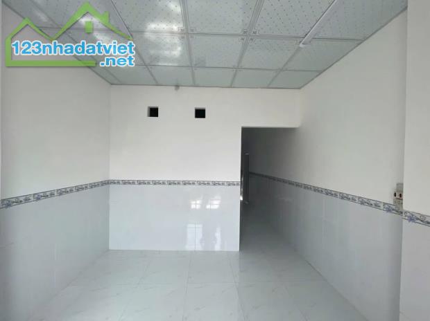 Bán gấp nhà đường Giồng Cát, Củ Chi 125m2 2PN SHR. Giá bán 650 triệu - 1