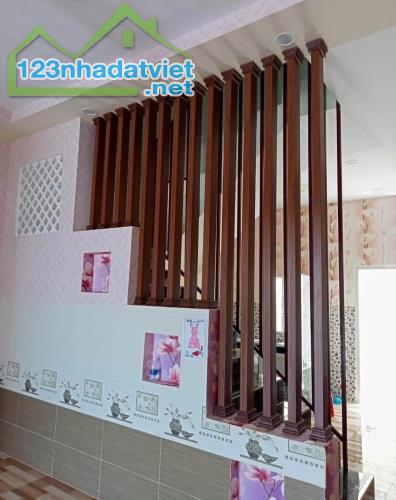 Sốc giá Chủ Ngộp 900triệu Tân Xuân Hóc Môn 92m2 sổ hồng riêng 1trệt 1 lầu Bao Phí Thuế - 3