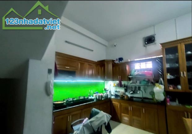 Bán nhà 3 tầng ngang 7,8m đường 5m Trường Chinh - Quận 12 giá chỉ hơn 7 tỷ - 3