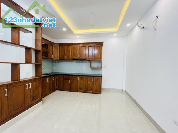 SIÊU PHẨM. Bán nhà Đại Từ, Hoàng Mai. 47m2 x 6 Tầng. THANG MÁY. NGÕ THÔNG. Ô TÔ. Hơn 13 Tỷ - 1