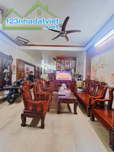Văn Quán Hà Đông_ 90m_5t_phân lô vỉa hè, ô tô tránh, kinh doanh, ô chờ thang máy.