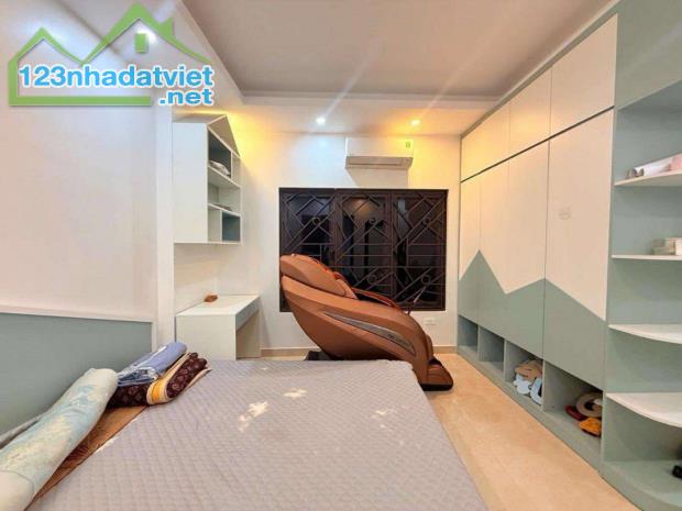 Bán nhà Mỹ Đình cực đẹp 5 tầng - mt4m - full nội thất - 30m ra ô tô - 7 tỷ85 - 2