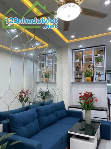 Nhà 4 Ngủ, Phố Nguyễn Lương Bằng, Gần Hồ Đắc Di, Chỉ Nhỉnh 6 Tỷ - 4