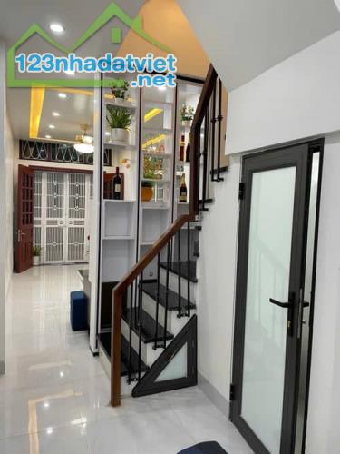 Nhà 4 Ngủ, Phố Nguyễn Lương Bằng, Gần Hồ Đắc Di, Chỉ Nhỉnh 6 Tỷ - 2