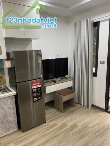 Cho thuê CHDV DT 35m2 full nội thất cao cấp PCCC đầy đủ View toàn mặt hồ. Chỉ từ 6tr - 2