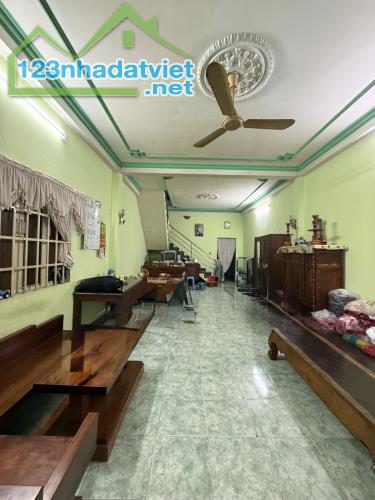 Bán nhà Nguyễn Văn Quá - chưa qua đầu tư - hẻm oto - Đông Hưng Thuận - Quận 12.  ❗118m2 ng - 1