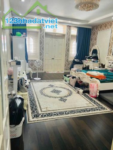 Bán nhà Đà Nẵng, Máy Tơ, Ngô Quyền, Hải Phòng. 4 tầng, 59m2, 6,5 tỷ. Ngang 5,45m, d2 - 5