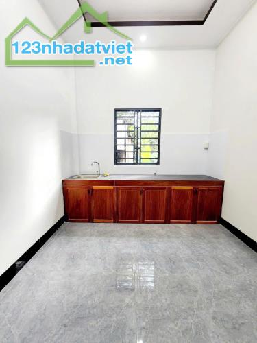 Cạn tiền làm ăn cần bán nhà ở Xuân Thời Thượng, Hóc Môn, Sổ Hồng Riêng, 85m2, giá 699tr - 2