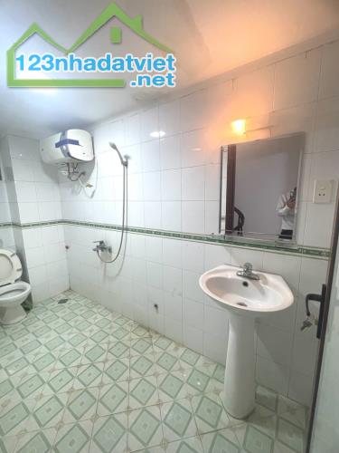 BÁN GẤP - NHÀ PHÁO ĐÀI LÁNG - 5 TẦNG- DT -33/36M2-MT3.5M  GIÁ CHỈ 7.8 TỶ