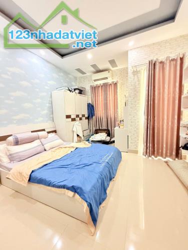 -B.ÁN N.HÀ - ĐƯỜNG TRƯƠNG ĐÌNH HỘI- PHƯỜNG 16- Q8- 50 MÉT VUÔNG- 4 TẦNG- CHỈ 5,5 TỶ