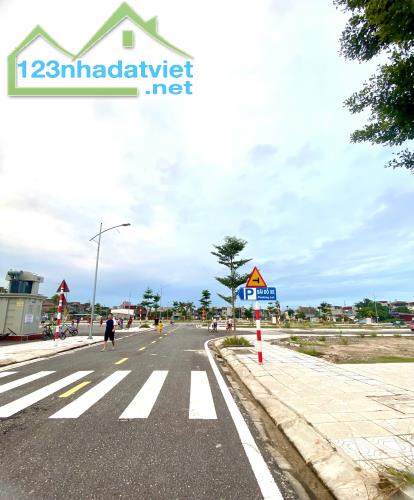 Bán lô đất TĐC Phương Khê 65m2 giá mềm nhất khu chỉ hơn 50 triệu chút.