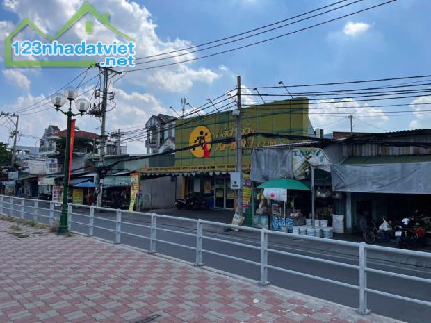 -CHỦ CẦN BÁ.N GẤP- 93 MÉT VUÔNG - M.ẶT T.IỀN- PHÚ ĐỊNH- P16- Q8- CHỈ 7 T.Ỷ- NGANG 5,2 M