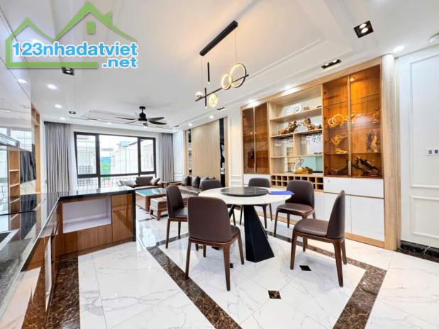 BÁN NHÀ PHÂN LÔ HOÀNG QUỐC VIỆT, 6T THANG MÁY, ÔTÔ TRÁNH KINH DOANH, 61M2 NHỈNH 25 TỶ - 1