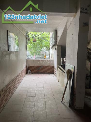 Cho thuê căn hộ tập thể 65m2 1N1K Thành Công, Ba Đình, Hà Nội - 2
